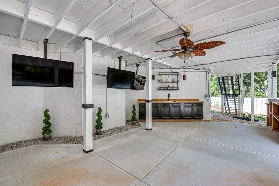 Theater Room + Gazebo: Luxury Retreat in Ellenwood House in Georgia