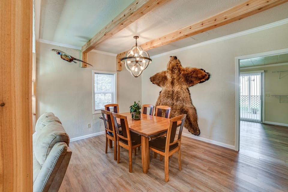 Walk to River: Oacoma Home w/ Dog-Friendly Yard! House in South Dakota