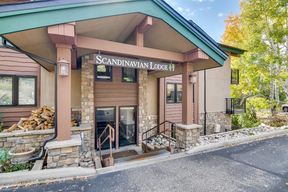 Ski-In/Ski-Out Condo w/ Patio in Steamboat Springs Apartment in Steamboat Springs