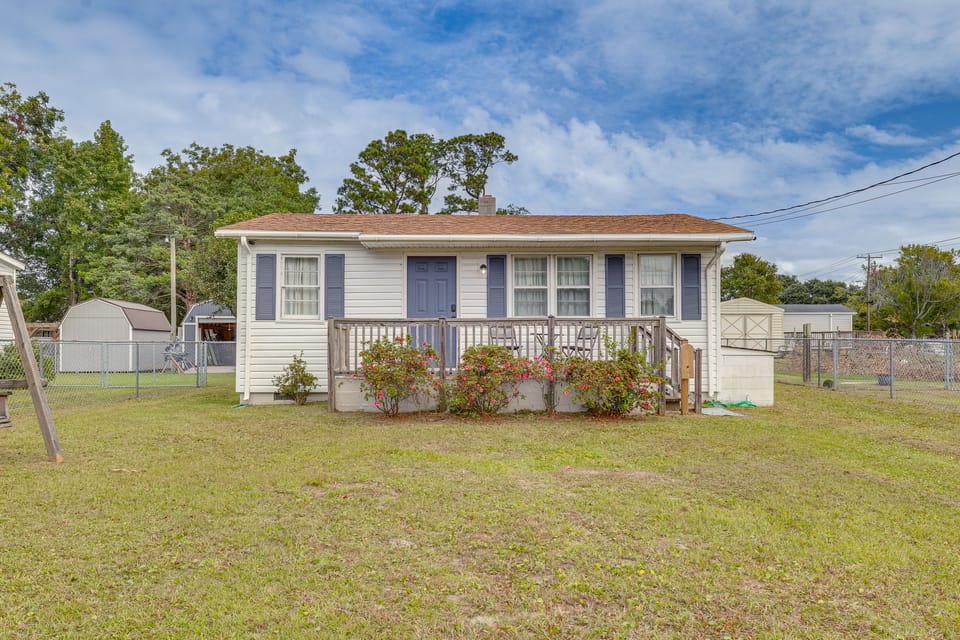 7 Mi to Beach & Ocean! Morehead City Home House in Morehead City