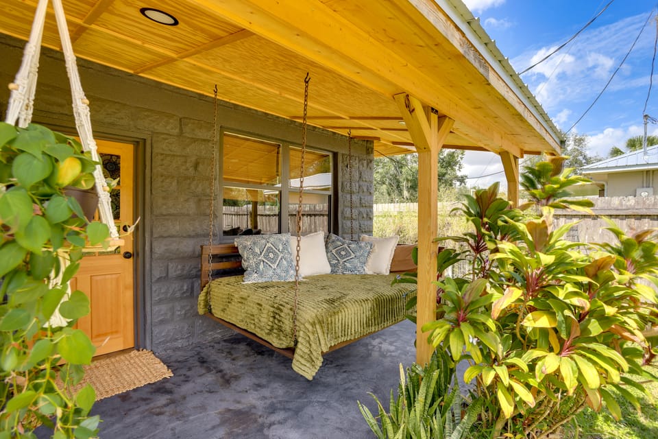 < 1 Mi to Downtown Arcadia: Tranquil Wooded Escape House in Florida