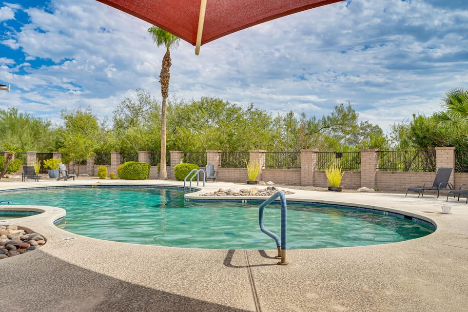 Mtn-View Townhome w/ Pools: 5 Mi to Sabino Canyon! Apartment in Catalina Foothills