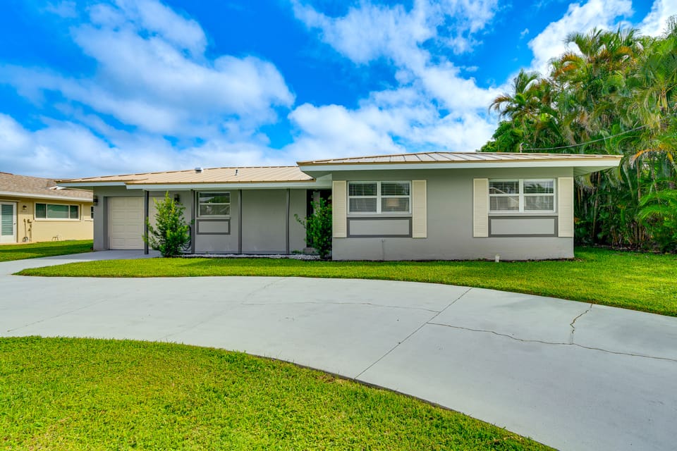 Fish & Swim: Waterfront Home w/ Dock in Cape Coral House in Cape Coral