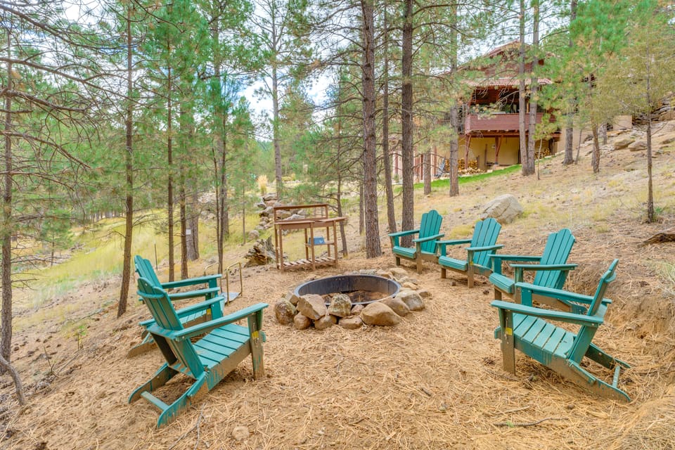 Luxury Home w/ Hot Tub & Mtn Views in Angel Fire! House in Angel Fire