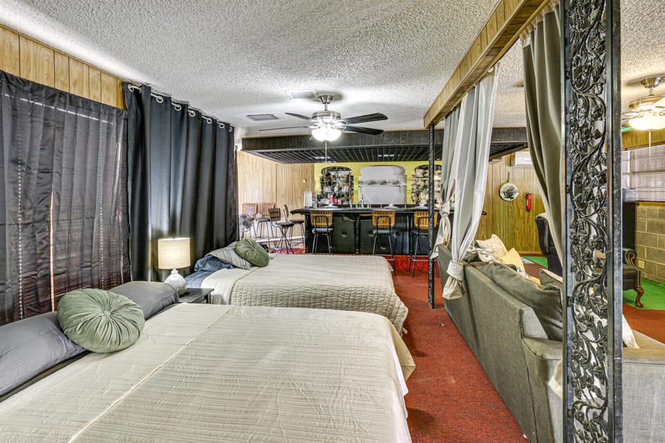 Convenient Studio w/ Private Bar in Odessa Apartment in Odessa