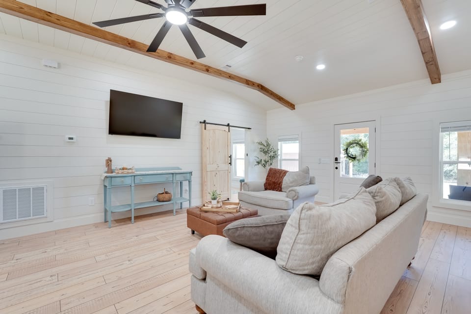 6 Mi to Magnolia Springs SP! Modern Cottage Living Cottage in South Carolina