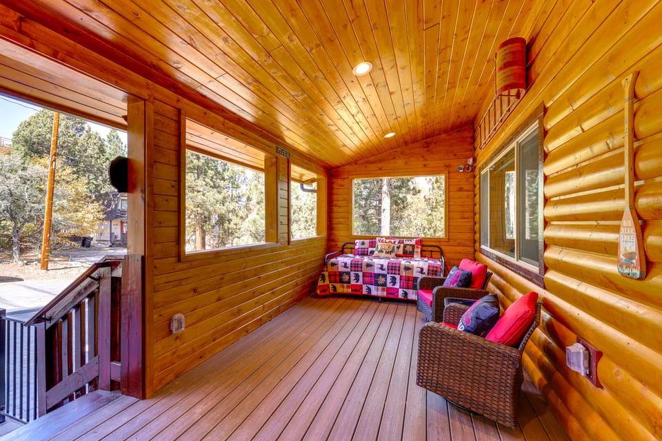 Big Bear Mtn Fun: Family Cabin w/ Game Room House in Southern California