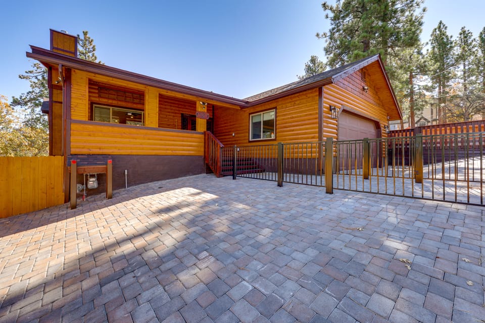 Big Bear Mtn Fun: Family Cabin w/ Game Room House in Southern California