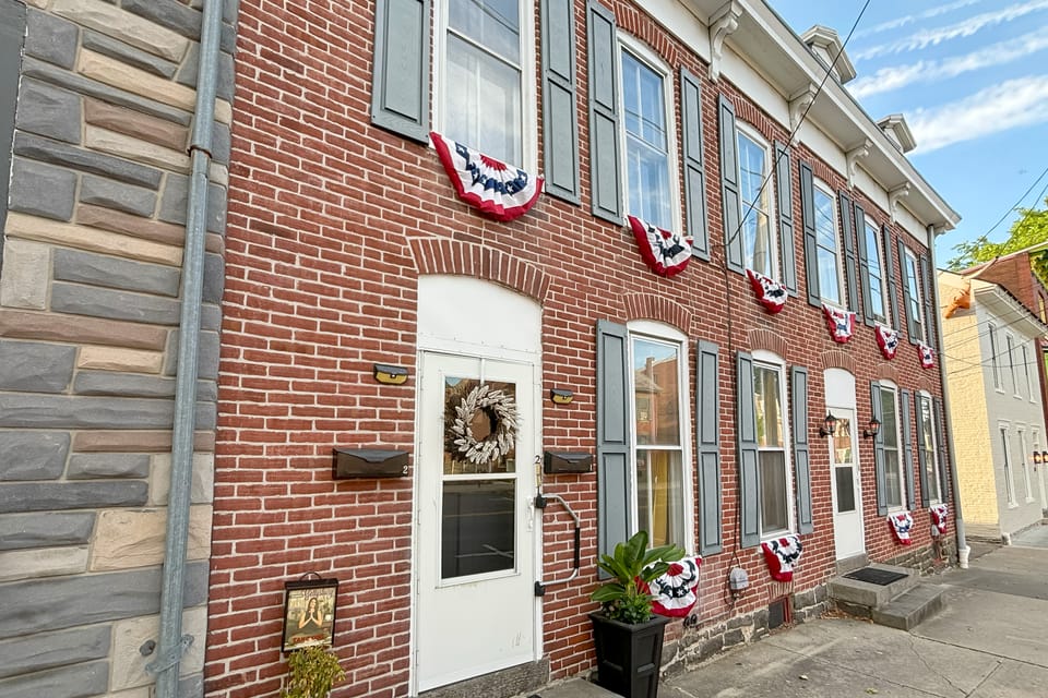 Walkable Rental in Dtwn Gettysburg: Pet-Friendly! Apartment in Gettysburg