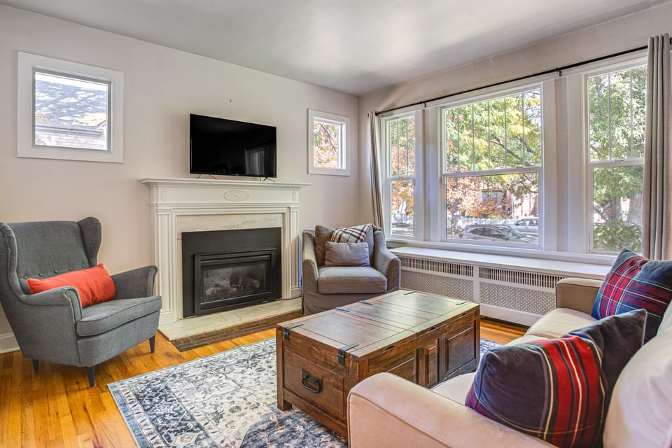 Denver Business & Work Home Base in Congress Park! House in Denver