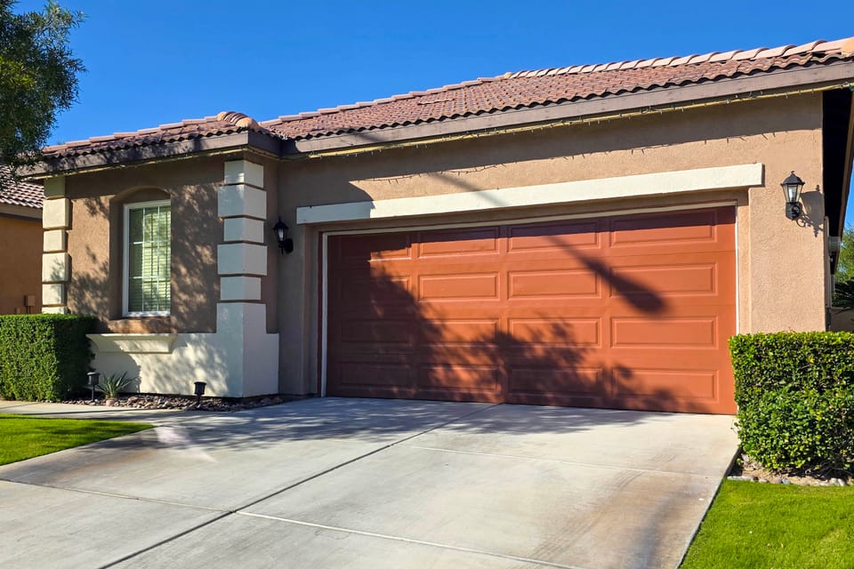 On Golf Course: Quiet Indio Home w/ Pool Access! House in Indio