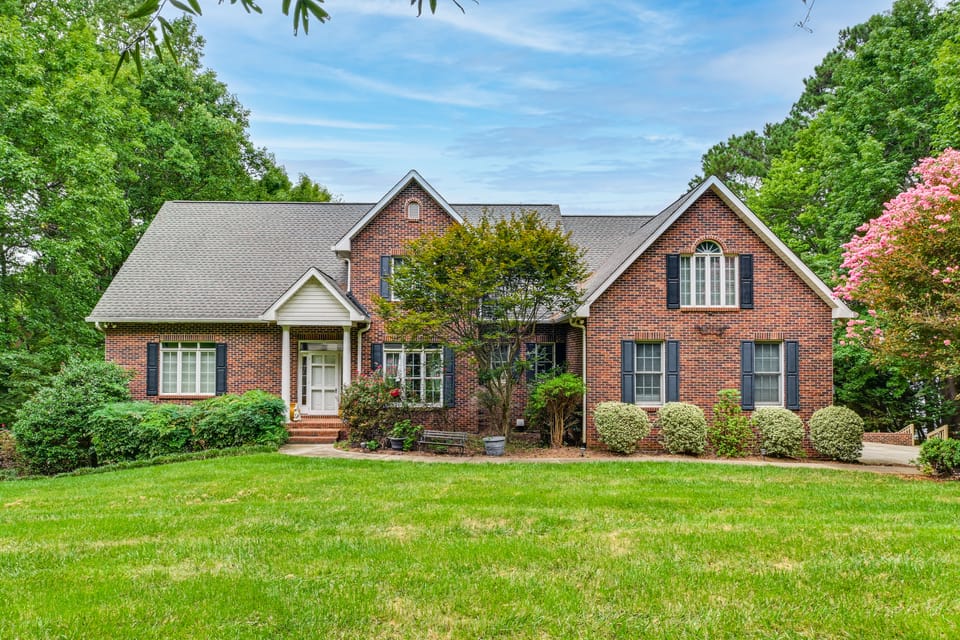 'Sunset Central' - Lake Norman Getaway with Dock Apartment in Lake Norman