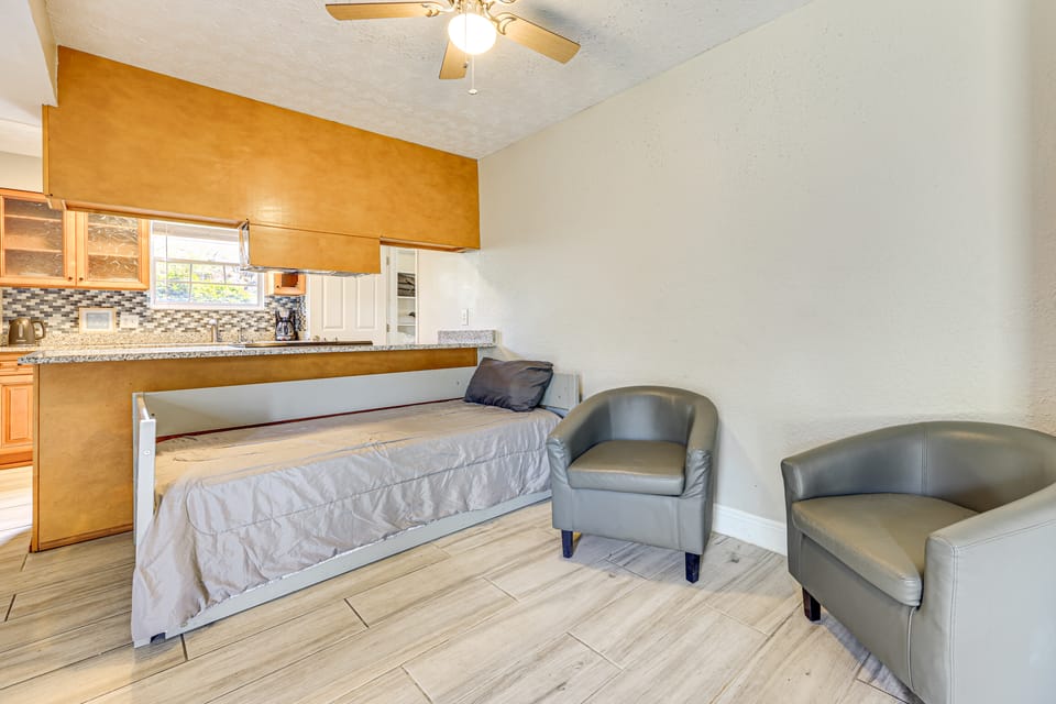 Angler’s Escape w/ River Access: JAX Townhome Apartment in Jacksonville