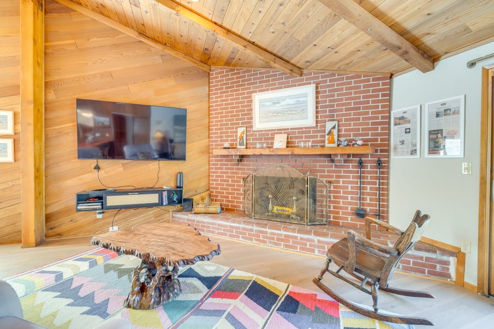 1/8 Mi to Neskowin Beach! Cozy Oregon Coast Home House in Oregon
