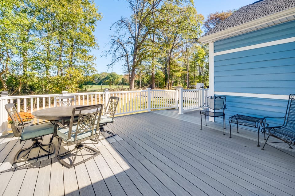 Walk to MIR: Wooded Group Escape w/ Deck + Bar! House in Maryland