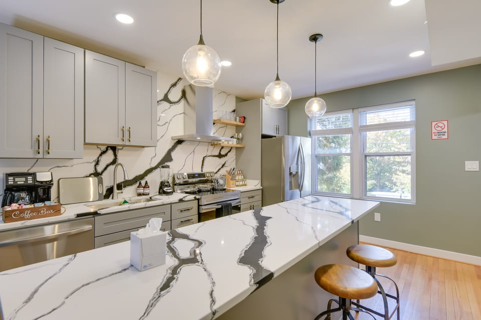 8 Mi to DC: Cheverly Apt w/ Easy Metro Access Apartment in Cheverly