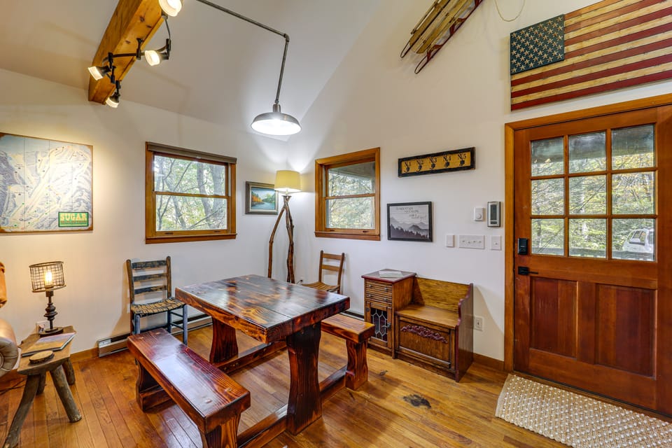 Families Welcome! Blue Ridge Cabin w/ Fire Pit House in Brushy Fork