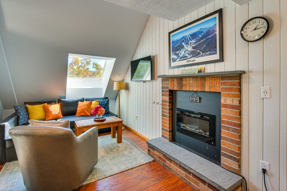 Steps to Ski Lifts! Mountain Green Resort Retreat Apartment in Mendon