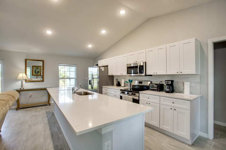 Fish, Golf & Beach-Hop! Family Home in Cape Coral House in Cape Coral