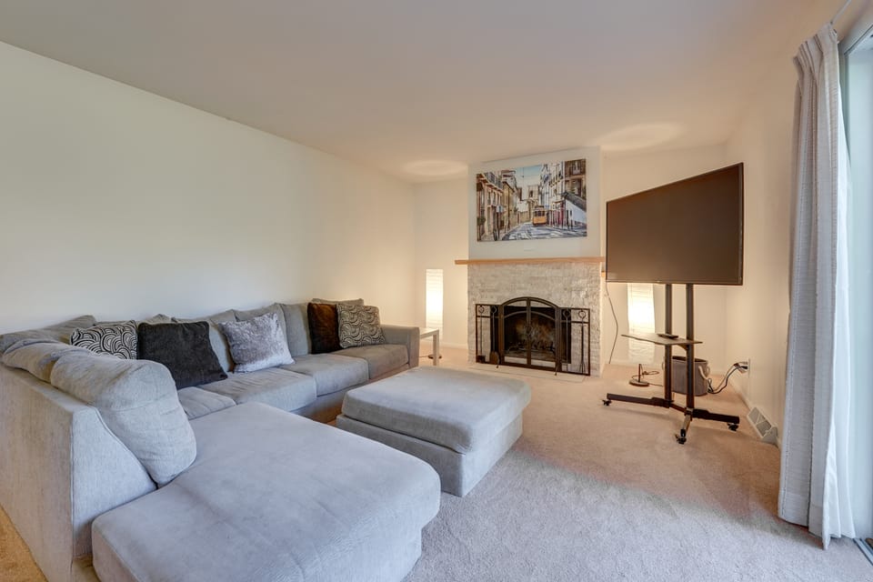 Jackson Home w/ Fire Pit & Yard: 3 Mi to Downtown House in Ohio