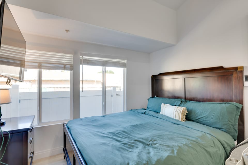 Walk to Main St! Pet-Friendly Alhambra Studio Apartment in Alhambra