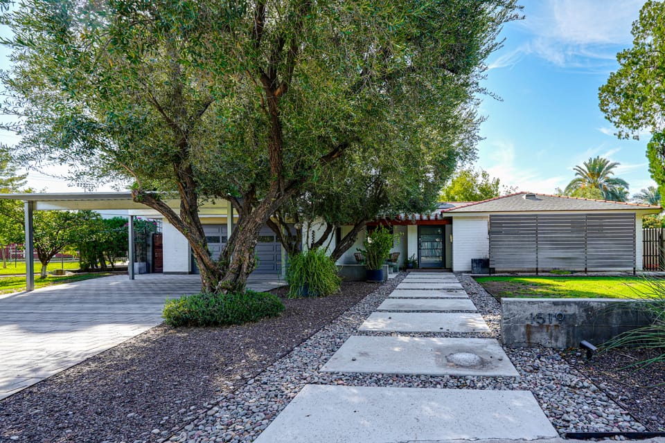 1 Mi to Dtwn & Mill Avenue! Home w/ Outdoor Oasis House in Tempe