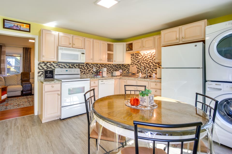 Riverfront Apt w/ Fire Pit & Yard in Millers Falls Apartment in Massachusetts