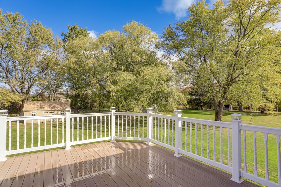 Work & Relax! Spacious Ontario Home w/ Pool House in Mansfield