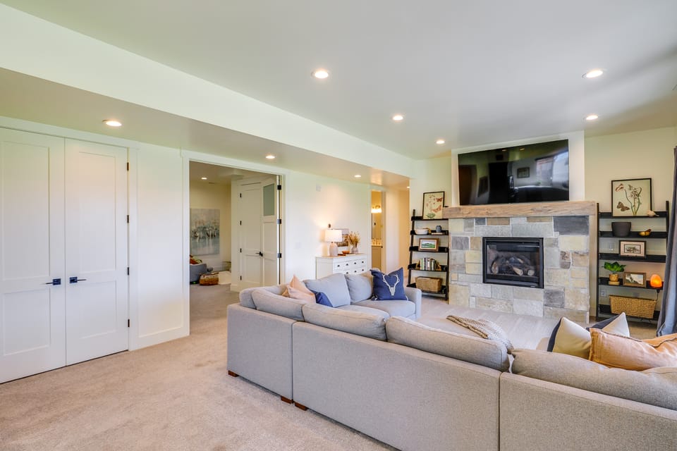 Midway Mtn Retreat | Hot Tub | 28-Plus Nights Apartment in Midway