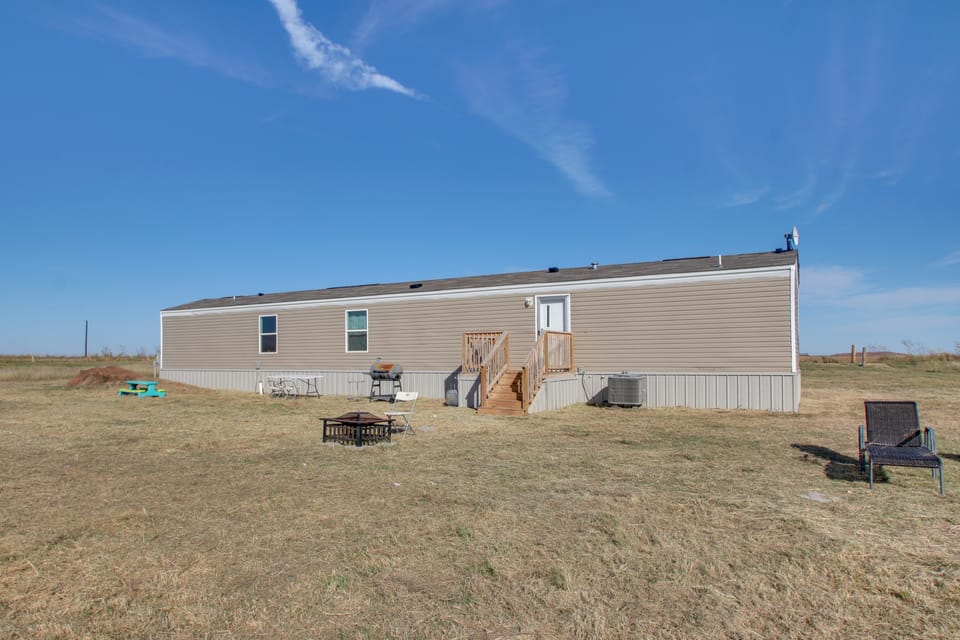 Secluded El Reno Retreat w/ Private Fishing Lake! House in Oklahoma