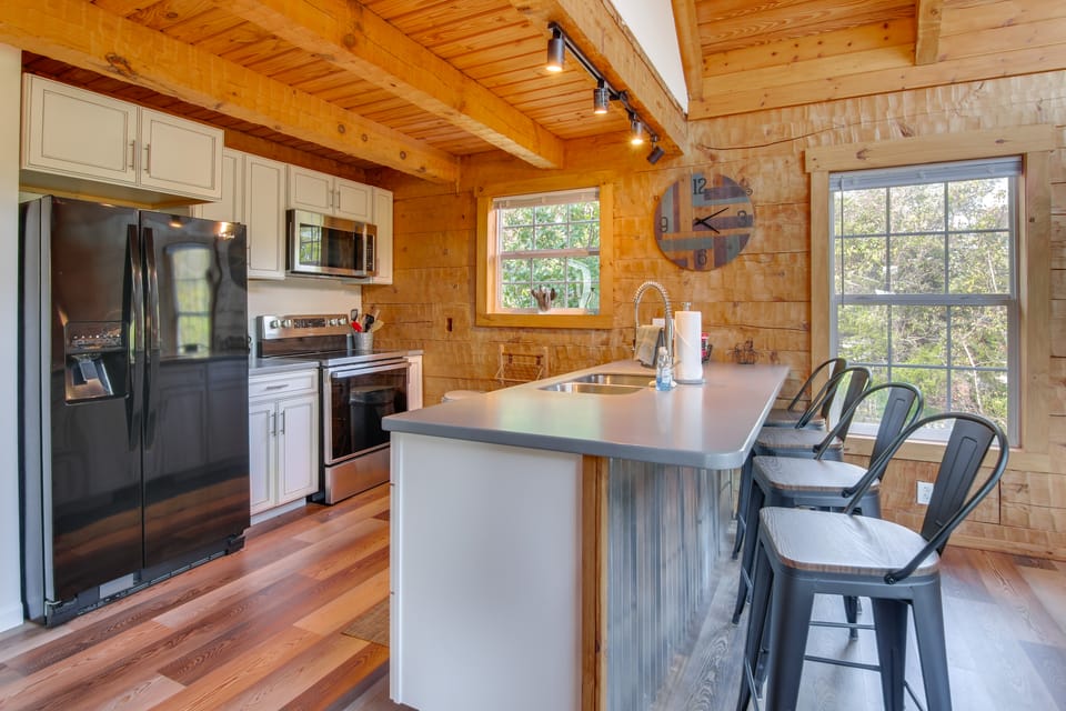 Hike & Unwind, Peaceful Wooded Retreat in Newport House in Tennessee