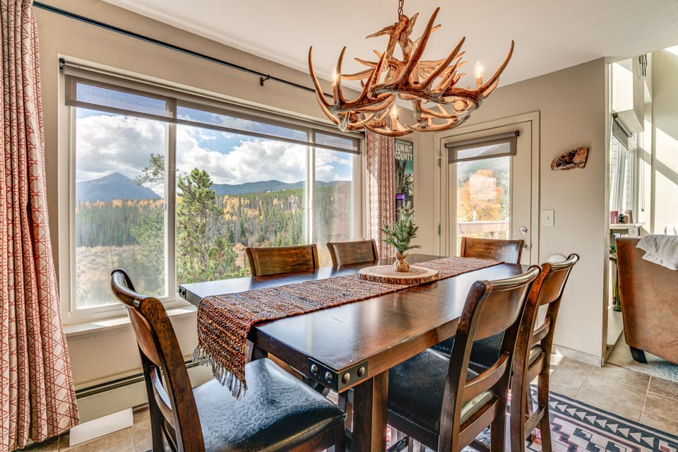 3 Mi to Dtwn: Pet-Friendly Condo in Silverthone Apartment in Wildernest