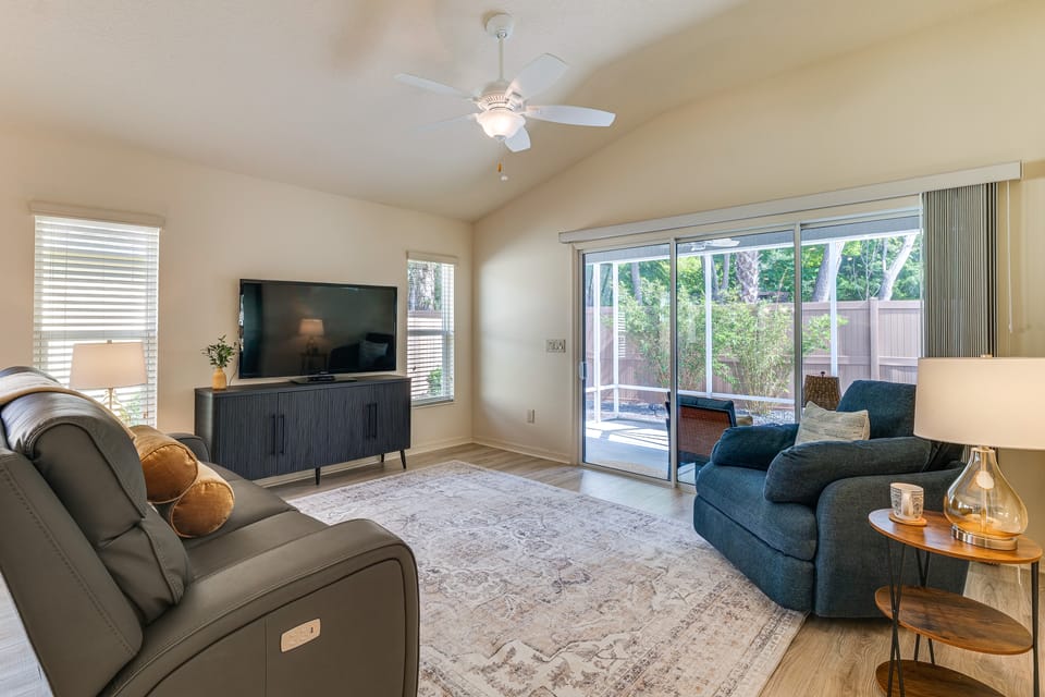 Quiet Escape in The Villages! House w/ Lanai House in Wildwood