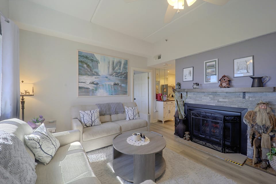 Fun w/ Family! Sugartop Gem w/  Pool + Mtn Views Apartment in Sugar Mountain