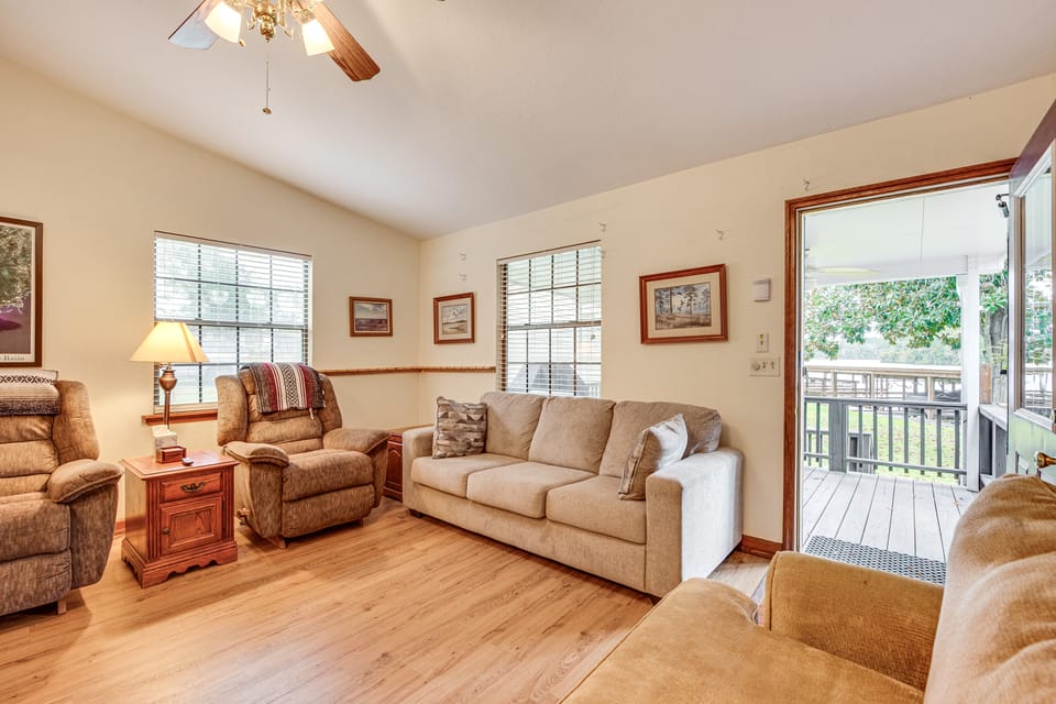 Fisherman's Paradise! Lake Talquin Townhome Apartment in Florida