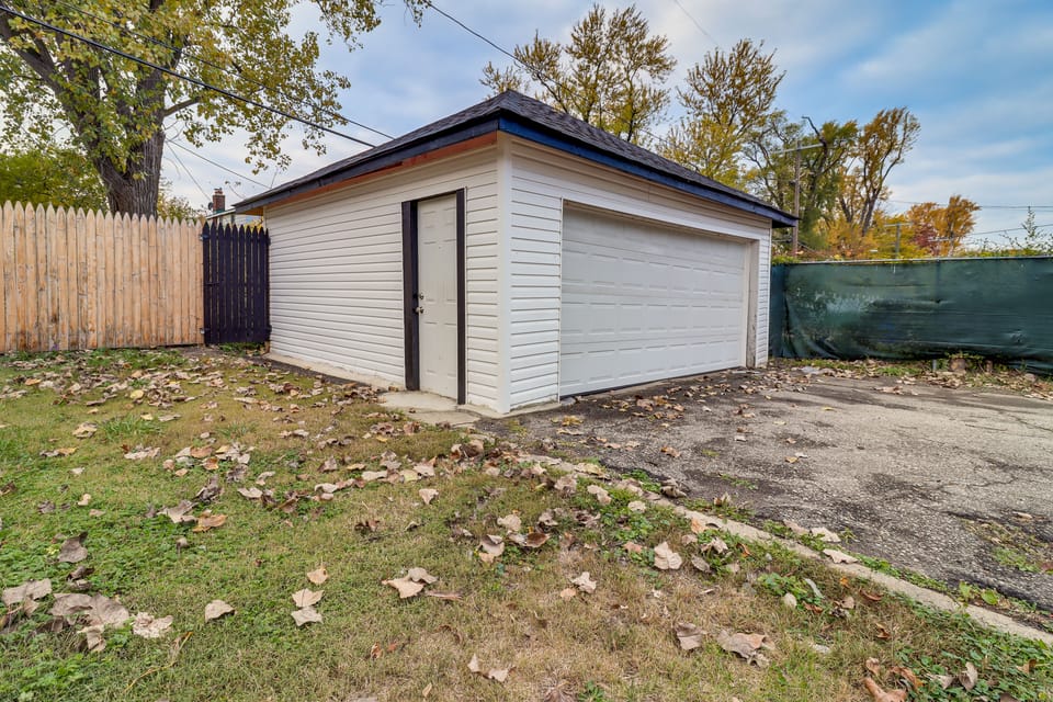 Pet-Friendly Family Home: Easy Dtwn Detroit Access House in Detroit