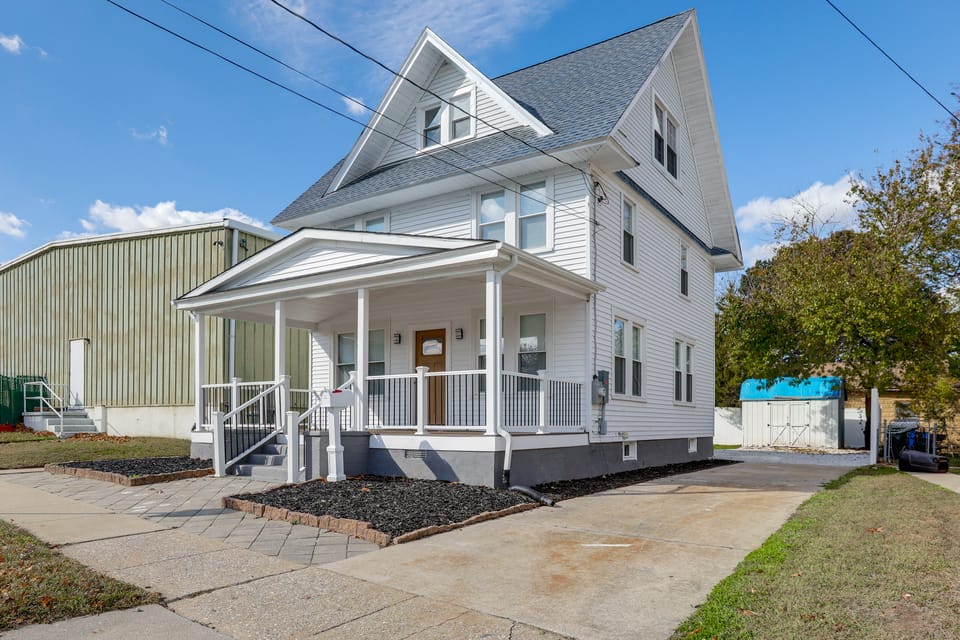 Private Yard! East Jersey Hub By River & Soccer! House in New Jersey