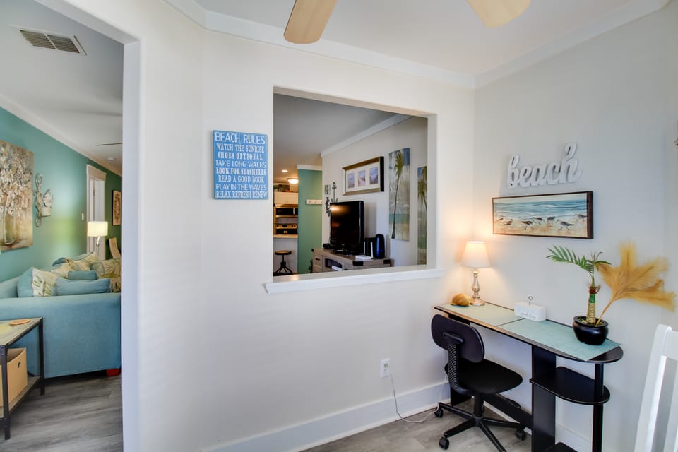 Beach & Heated Pool Access! Condo in Port Aransas Apartment in Nueces County