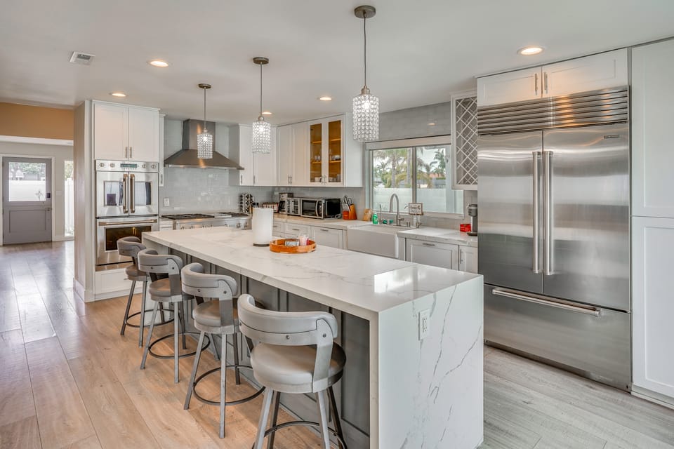 Upscale Huntington Beach Home, Close to Main St! House in Huntington Beach