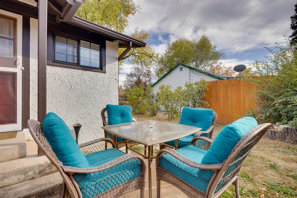 2 Mi to Dtwn: Colorado Springs Gem w/ Hot Tub! House in Colorado Springs