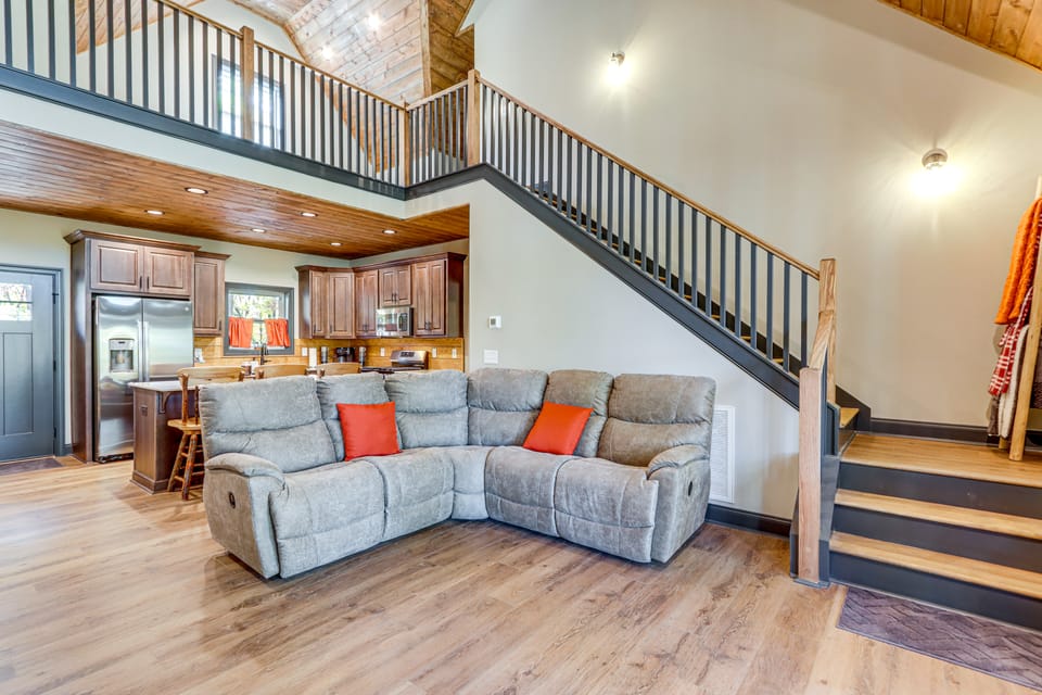 New Build! Secluded Mountain Home in Murphy House in Tennessee
