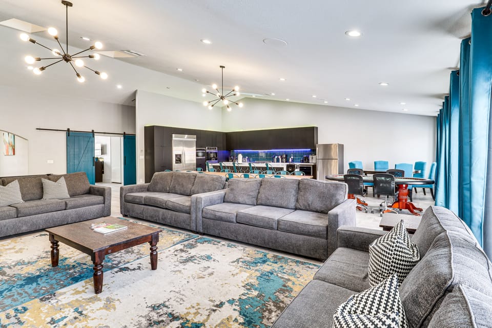 4,300-Sq-Ft Villa in West Vegas w/ Pool & Games! House in Spring Valley