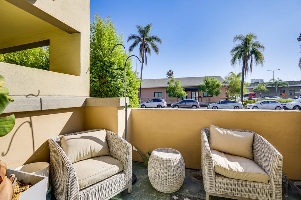 Pool Access! Extended Stay By San Diego Comic-Con Apartment in San Diego