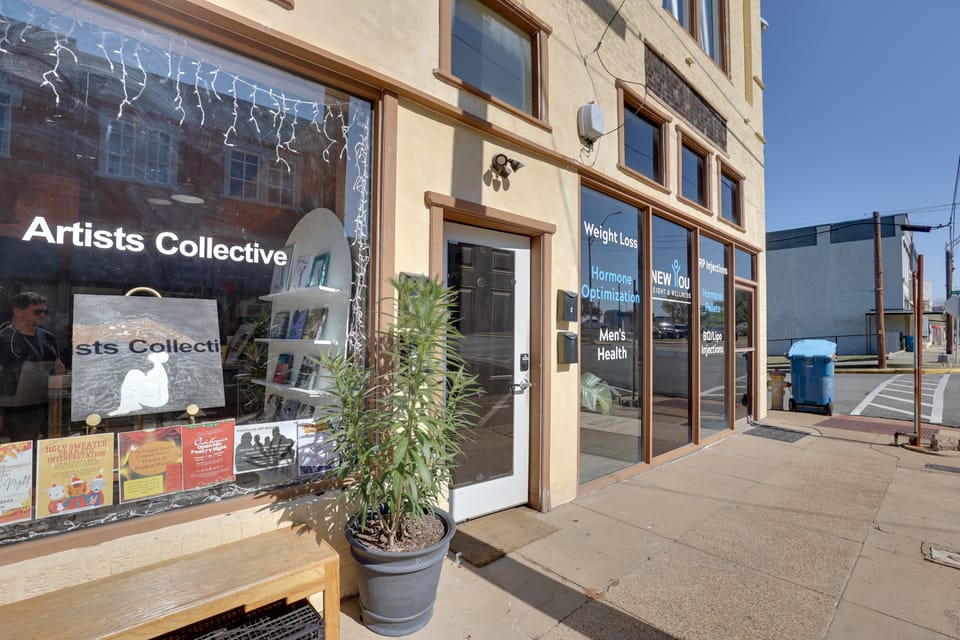 Shop, Dine & Unwind at Historic Dtwn Marshall Apt Apartment in Marshall