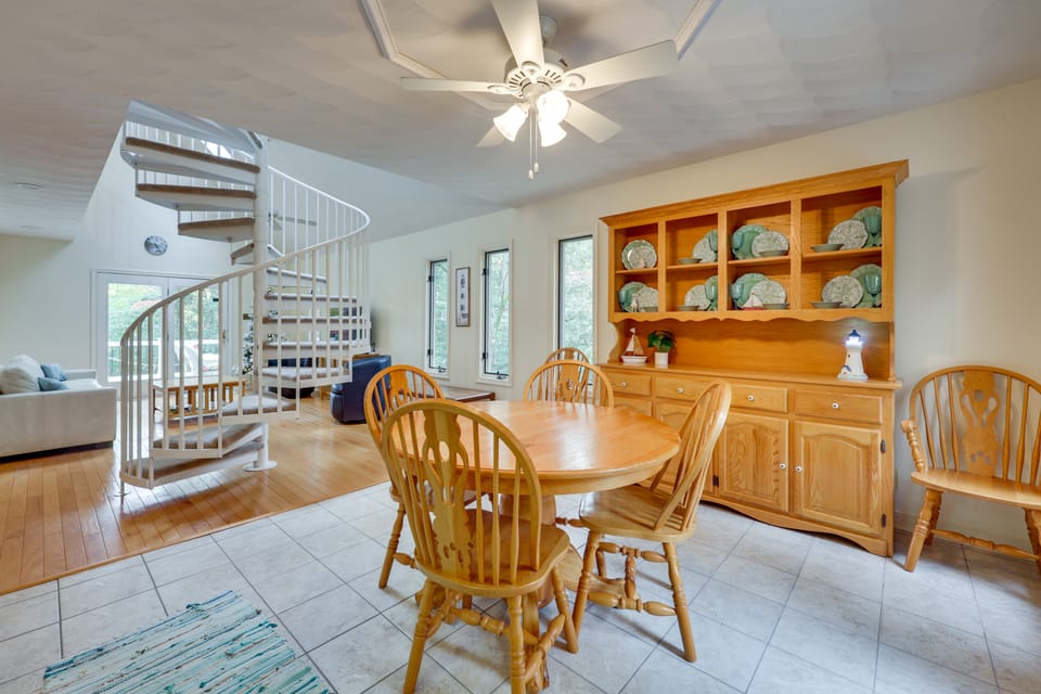 Lake Access, Tranquil Acreage: Farnham Cottage Cottage in Virginia