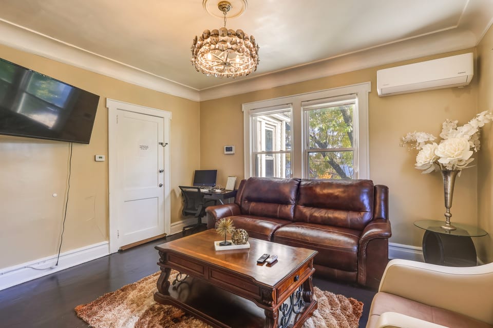 Easy Commute to Newark & NYC! Extended Stay Unit Apartment in Irvington