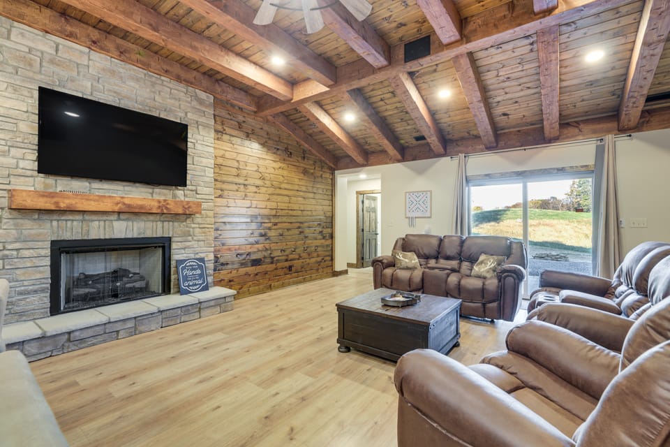 Patio & Views: Country Getaway in Bluegrass Region House in Ohio