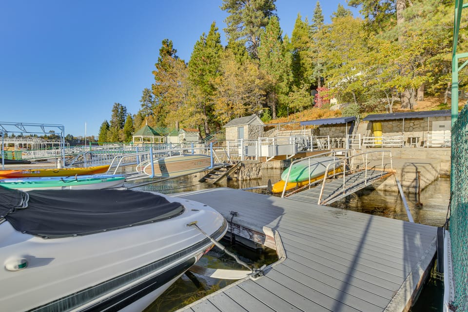 Private Dock on Lake Arrowhead! Cozy Mtn Cabin House in Lake Arrowhead
