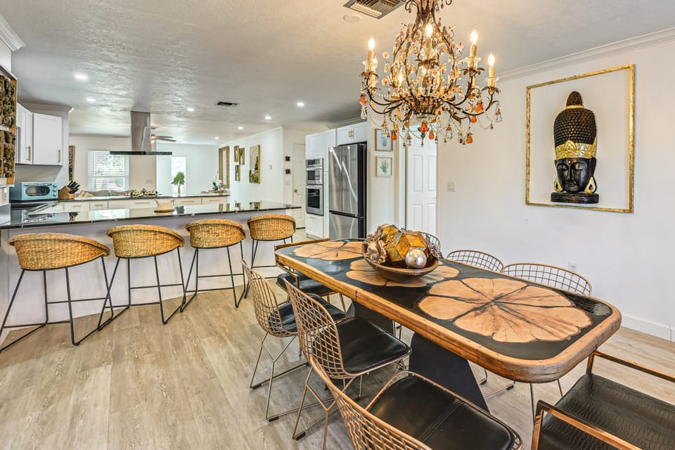 Near 5th Ave & Beach! Family-Friendly Naples Home House in Naples