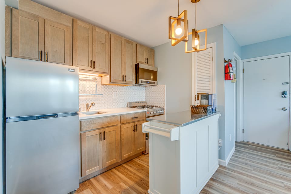 Walk to Beach & Boardwalk: Ocean City Haven! Apartment in Ocean City